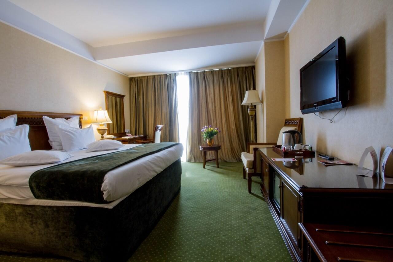 Hotel Hp Tower One Brasov Сэчеле Экстерьер фото