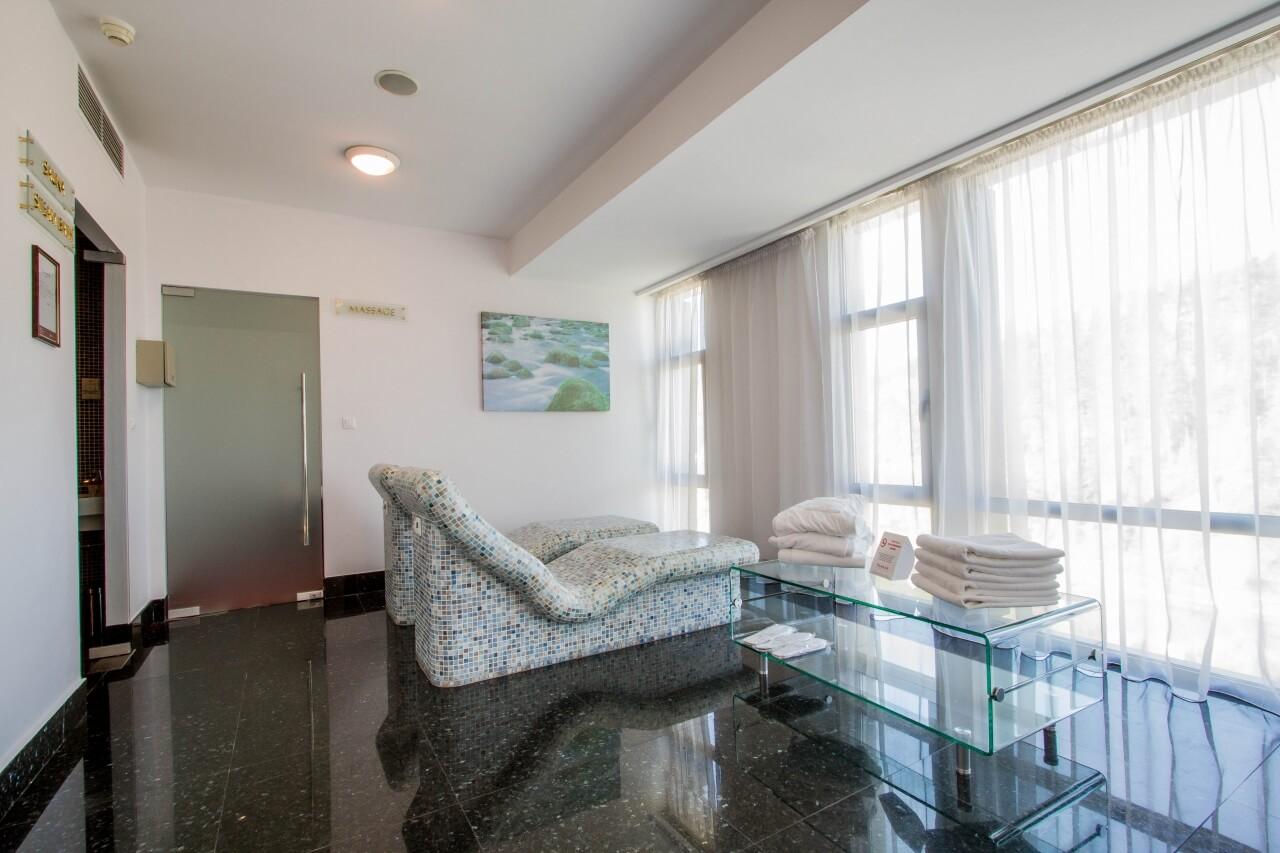 Hotel Hp Tower One Brasov Сэчеле Экстерьер фото