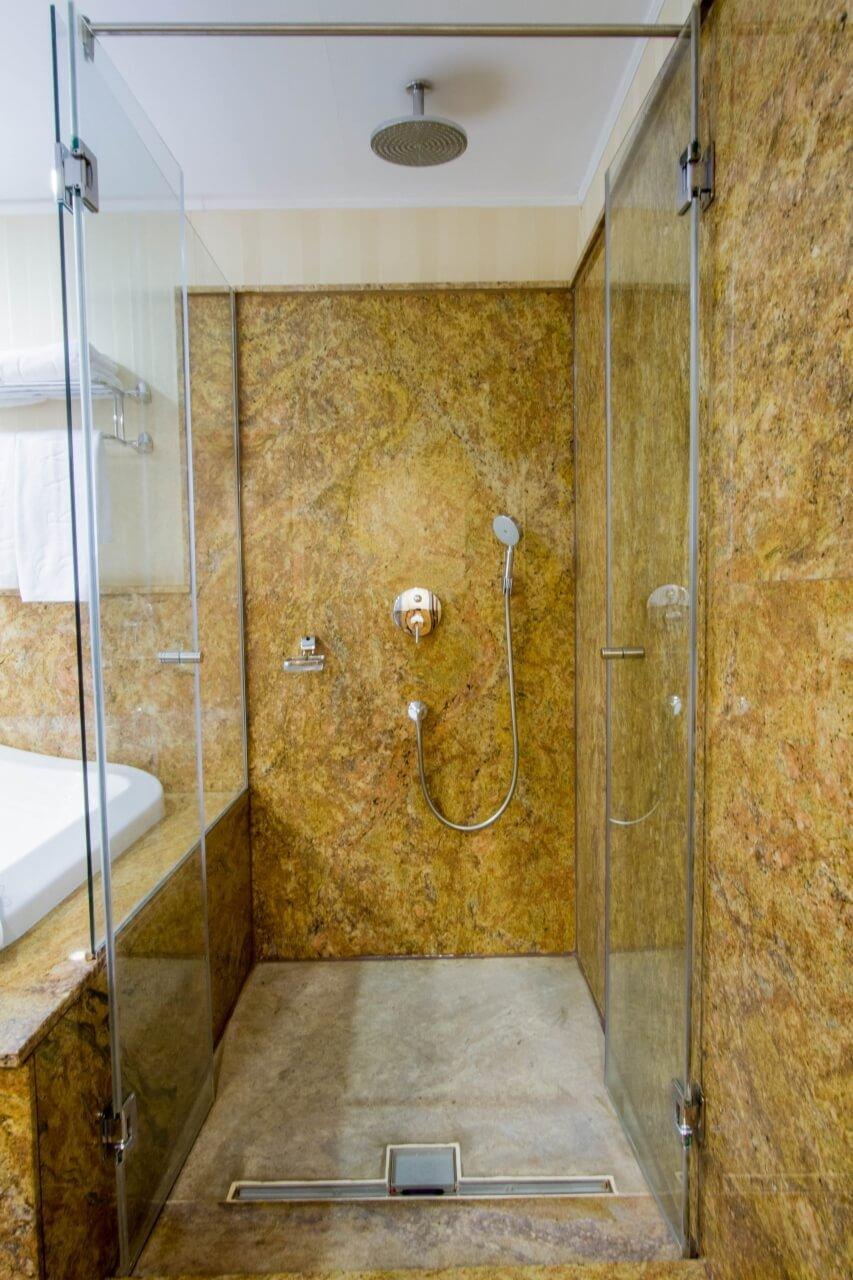 Hotel Hp Tower One Brasov Сэчеле Экстерьер фото