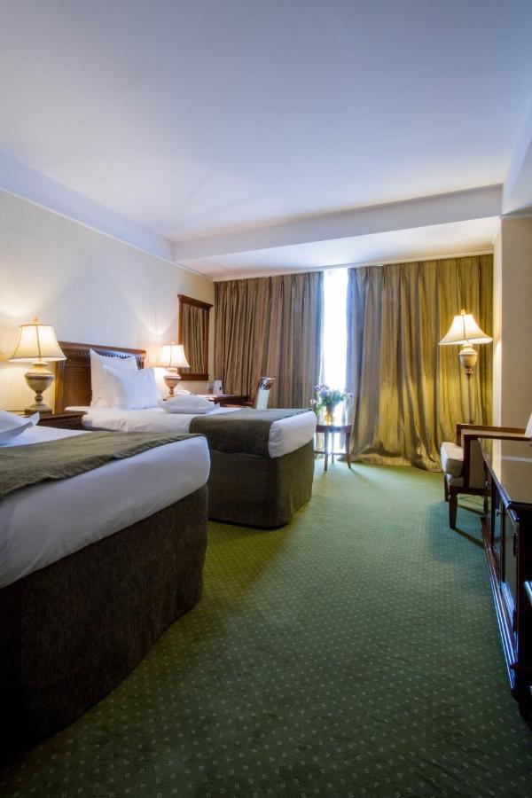 Hotel Hp Tower One Brasov Сэчеле Экстерьер фото