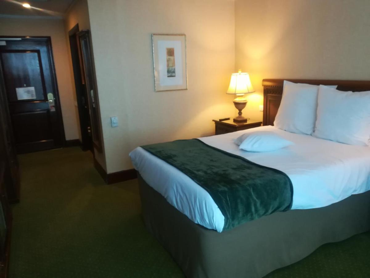 Hotel Hp Tower One Brasov Сэчеле Номер фото