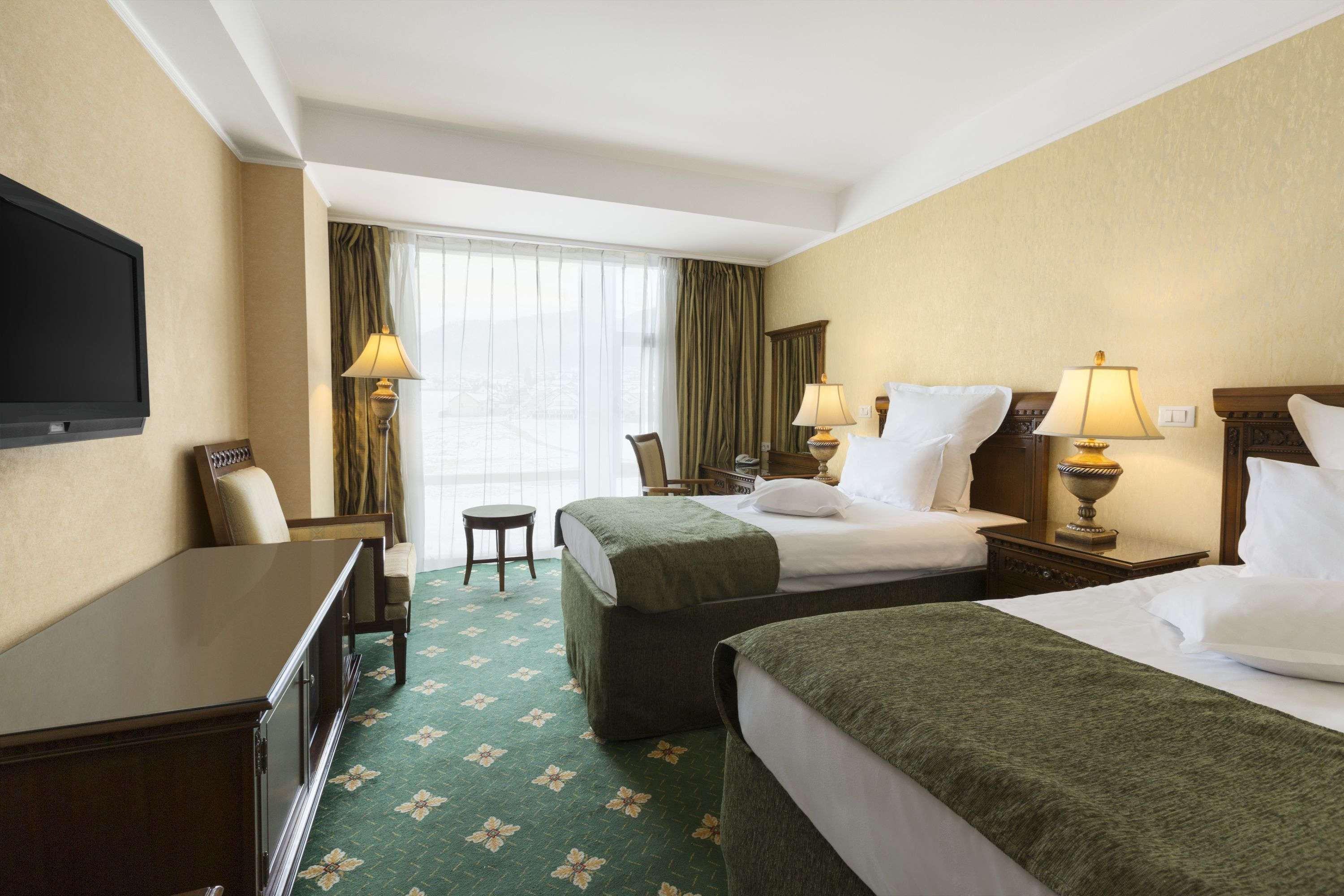 Hotel Hp Tower One Brasov Сэчеле Экстерьер фото