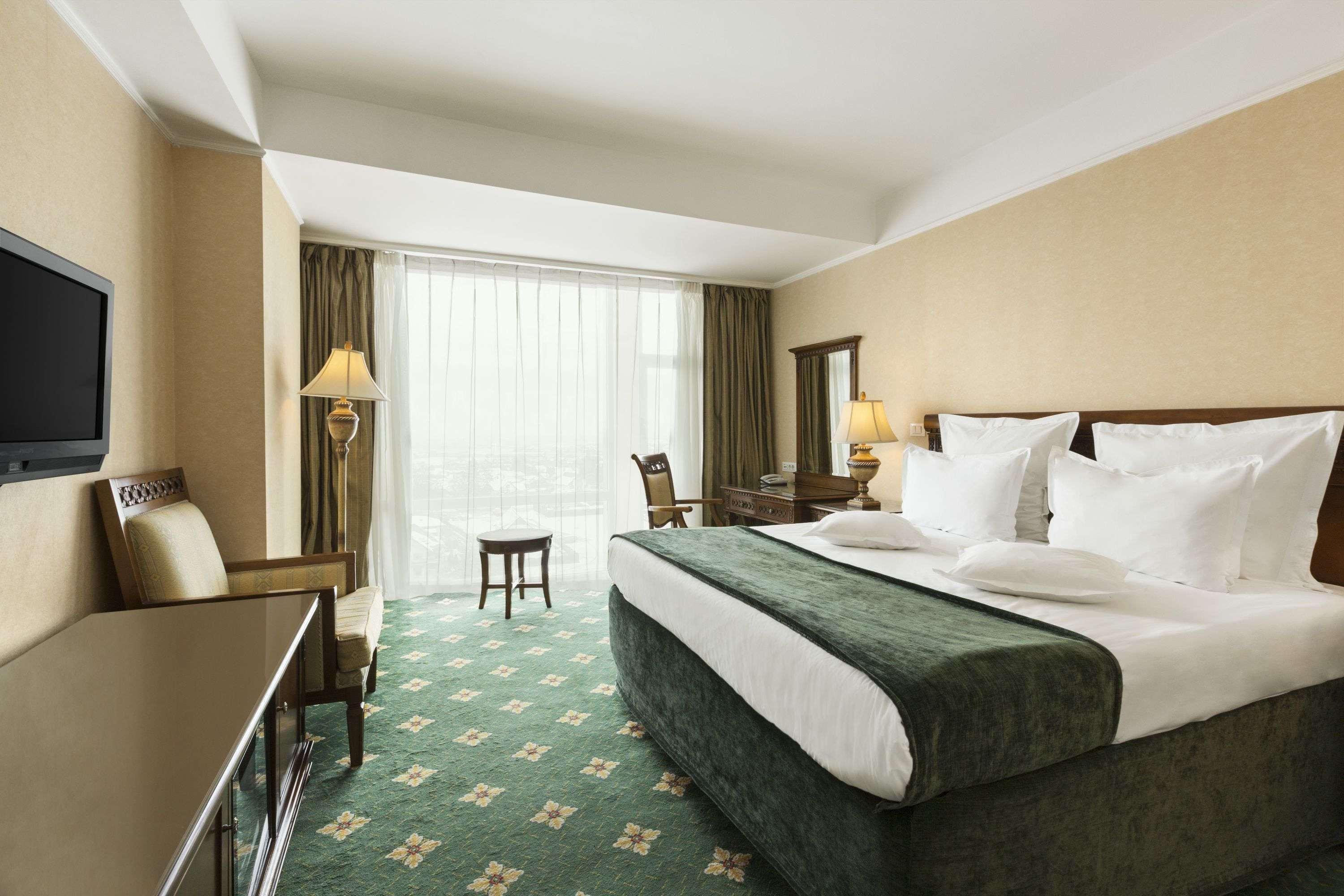 Hotel Hp Tower One Brasov Сэчеле Экстерьер фото