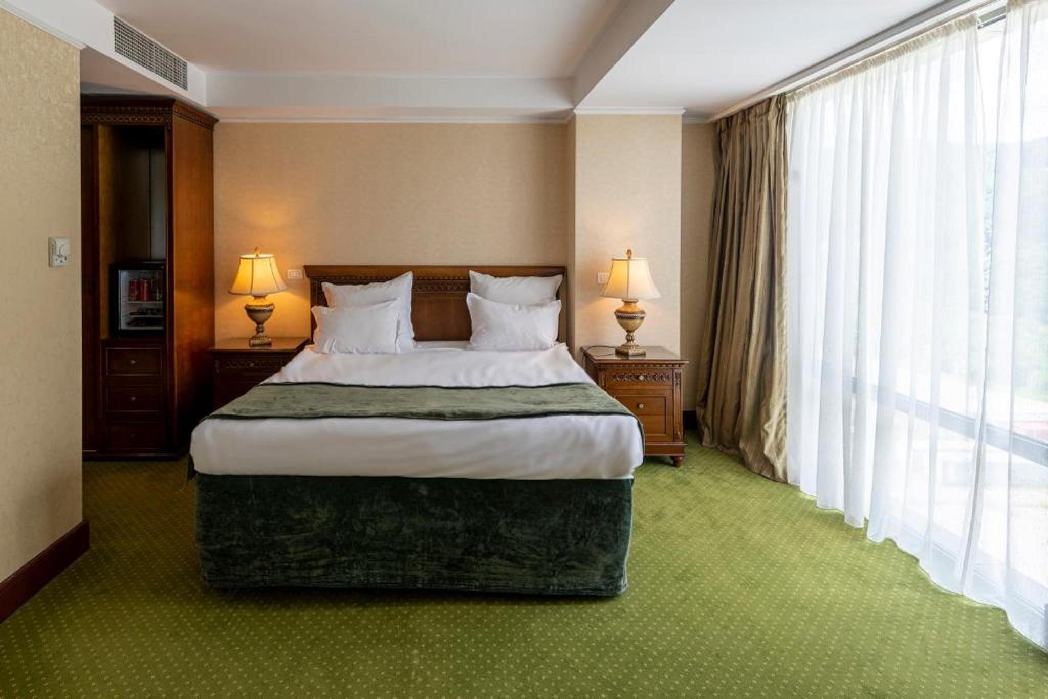 Hotel Hp Tower One Brasov Сэчеле Экстерьер фото