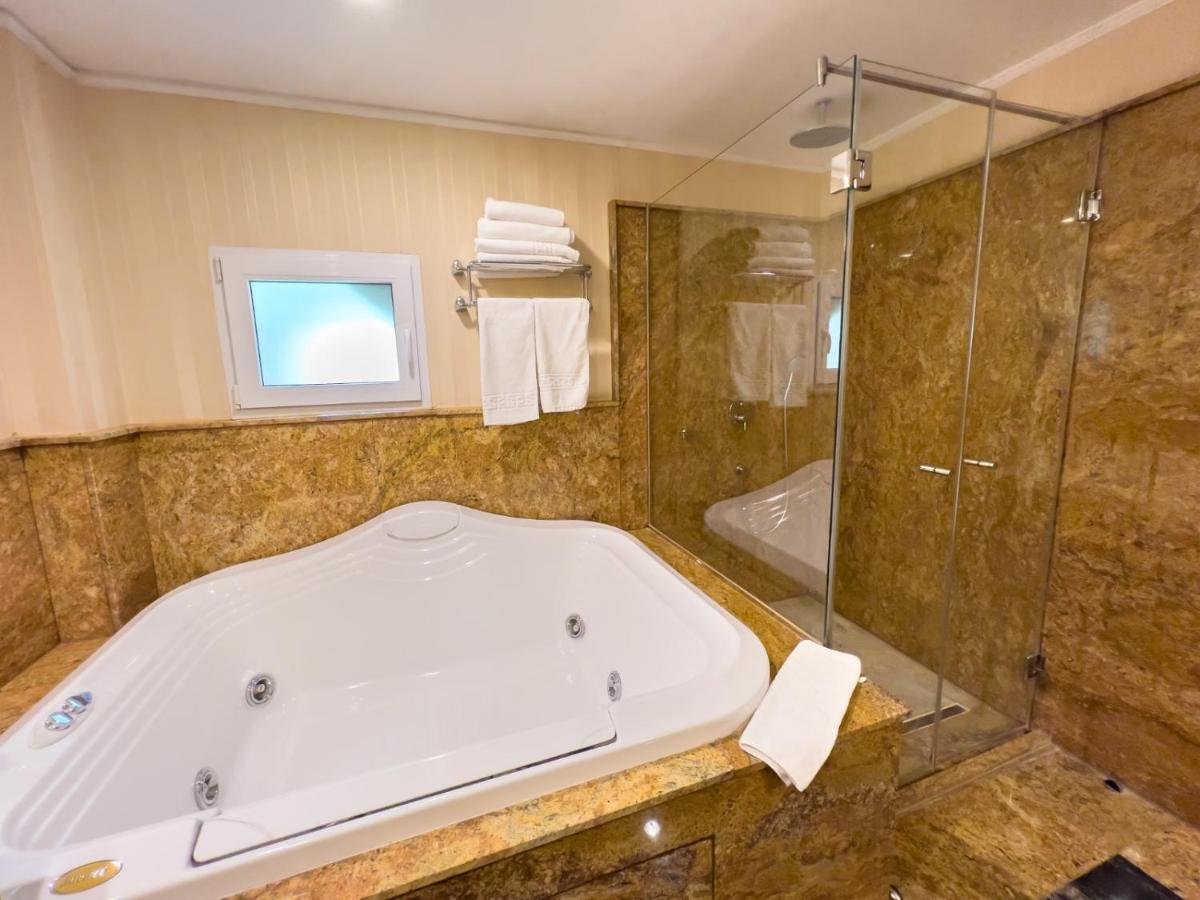 Hotel Hp Tower One Brasov Сэчеле Экстерьер фото